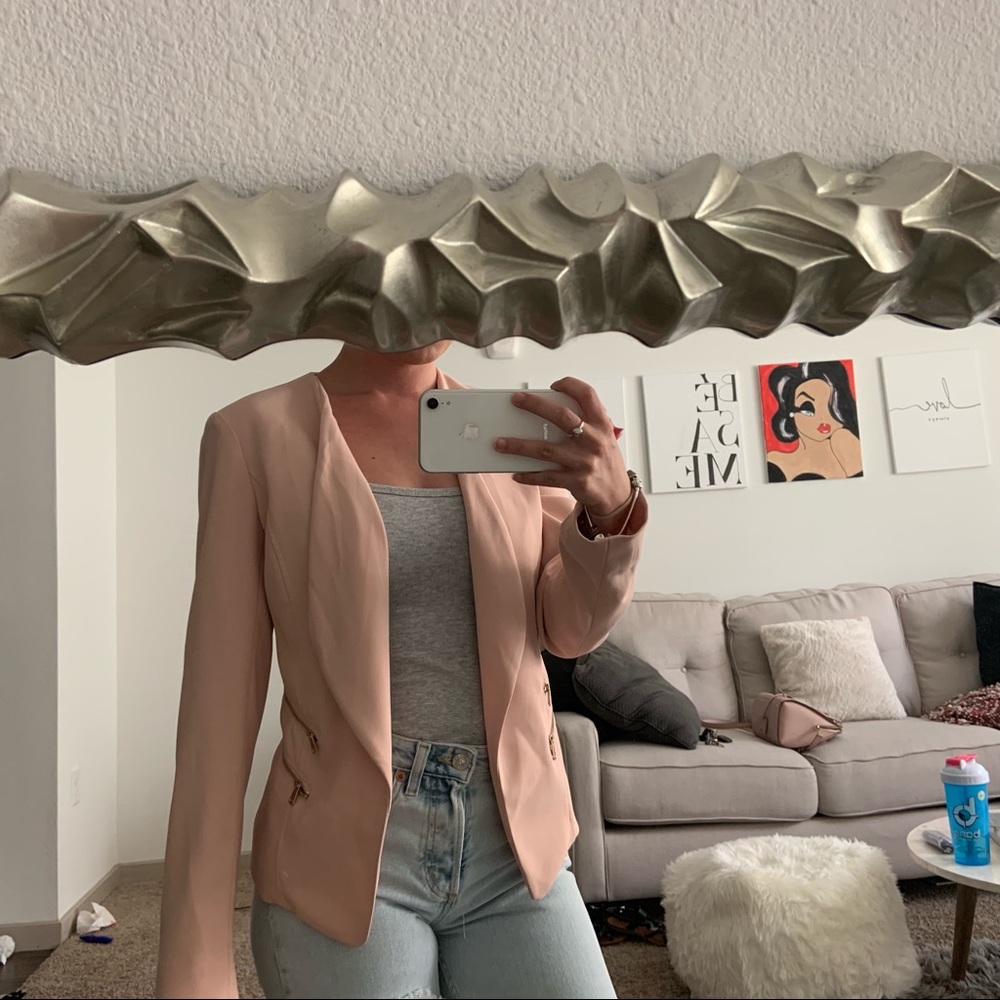 Millenial Pink Caché Blazer - Picture 1 of 5